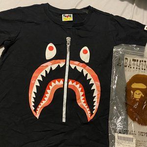 BAPE TEE SIZE SMALL